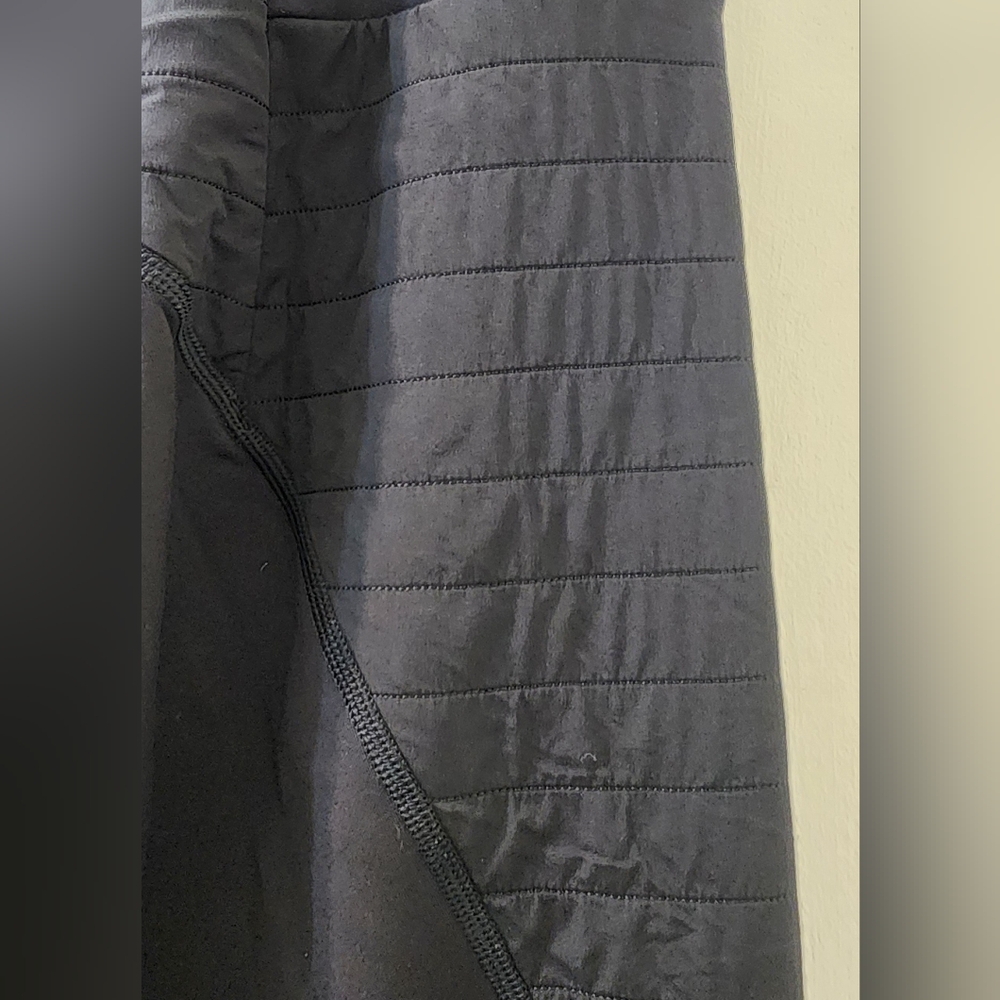 Athleta Black Leggings with Zipper Pockets - Picture 6 of 10